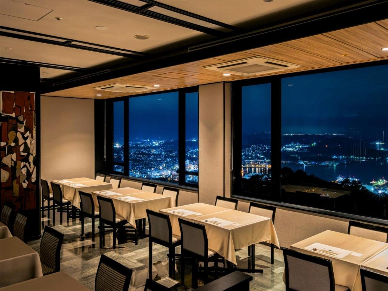 Yumihari-No-Oka Hotel Sasebo Exteriör bild
